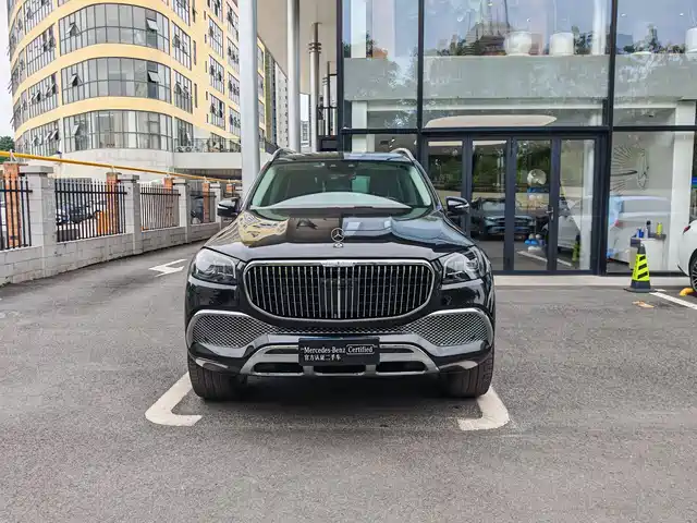 Mercedes-Benz GLS 2024 GLS 450 4MATIC Fashion Edition — фото 2