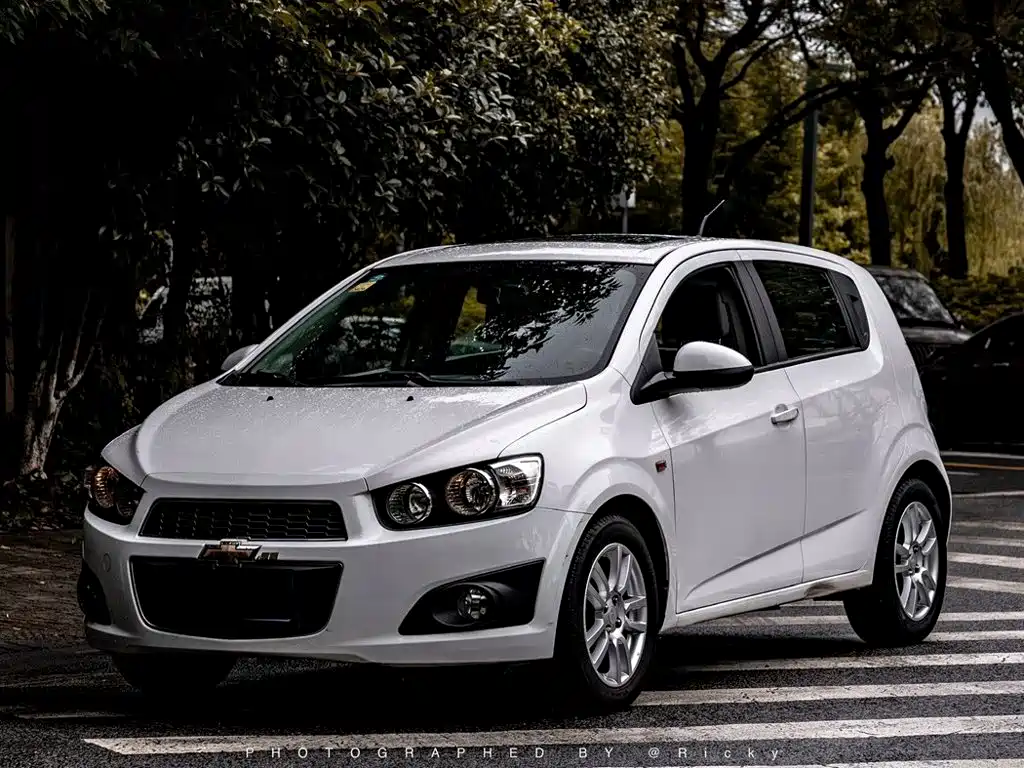 Chevrolet Aveo 2011 2011 Hatchback 1.6L AT SX