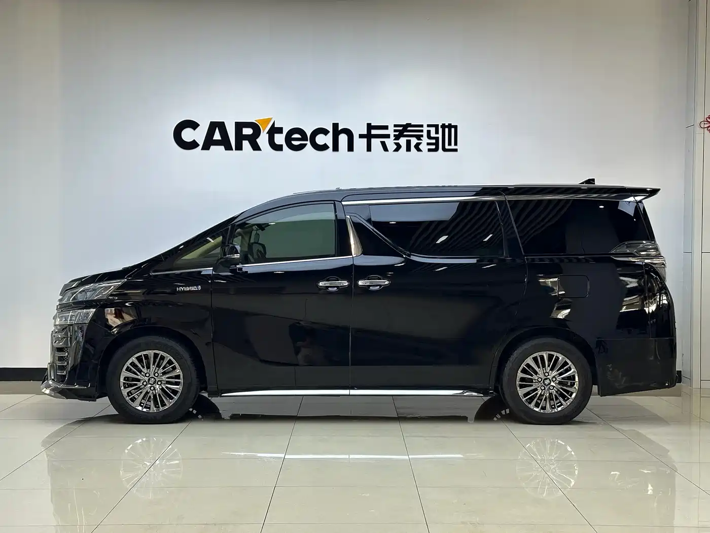 Toyota Vellfire 2021 Crown Hybrid 2.5L HV Premium Edition фото 6