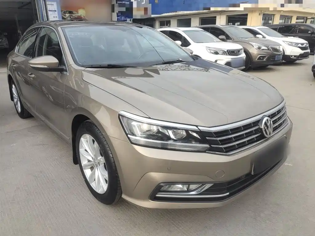 Volkswagen Passat 2017 280TSI DSG Prestige фото 4