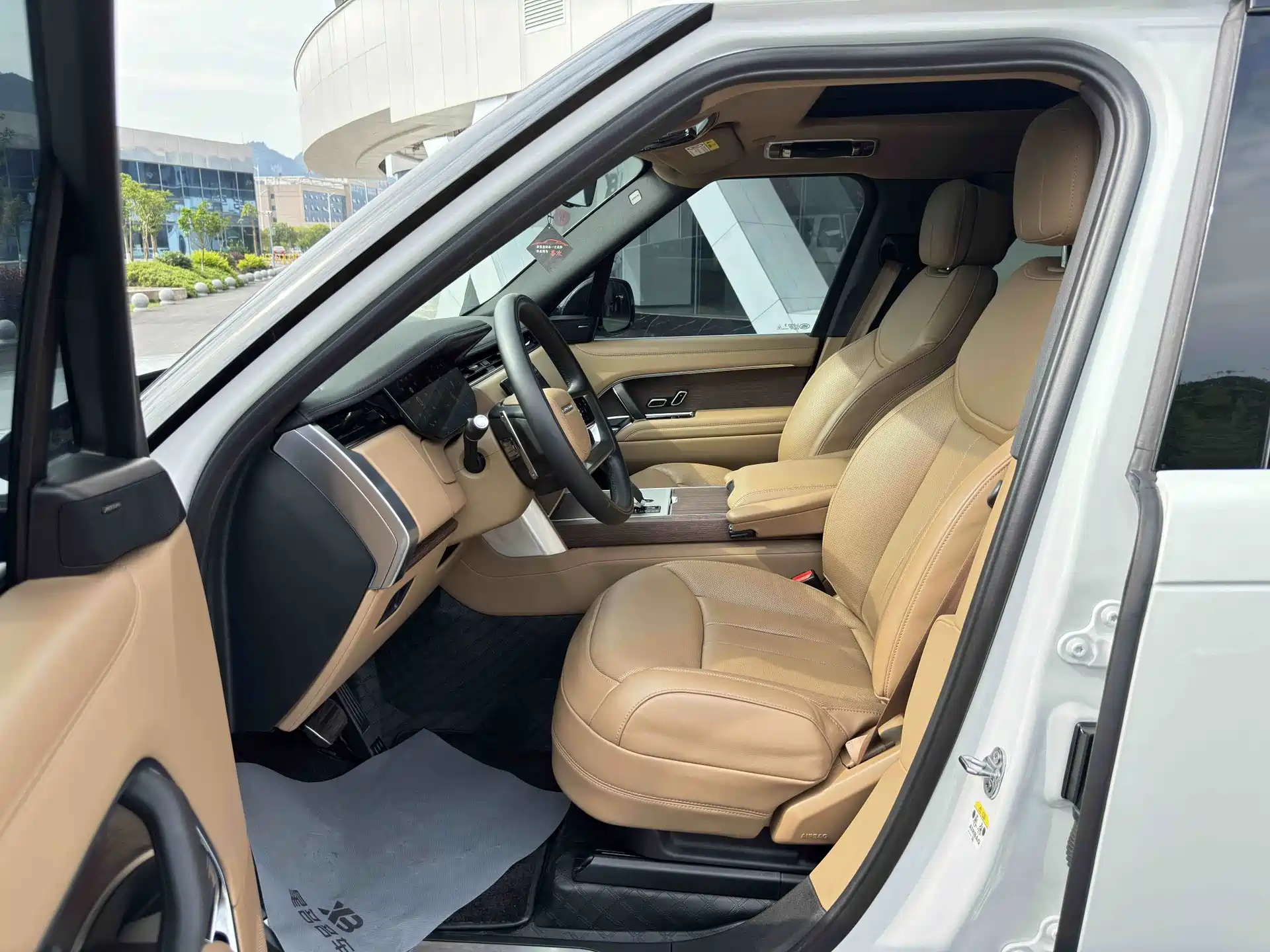 Фото 9 - Land Rover Range Rover