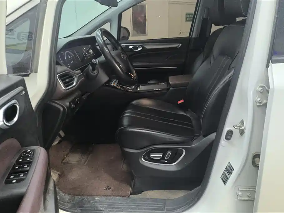 GAC Trumpchi Trumpchi M6 2023 PRO 270T DCT Premium Edition фото 9