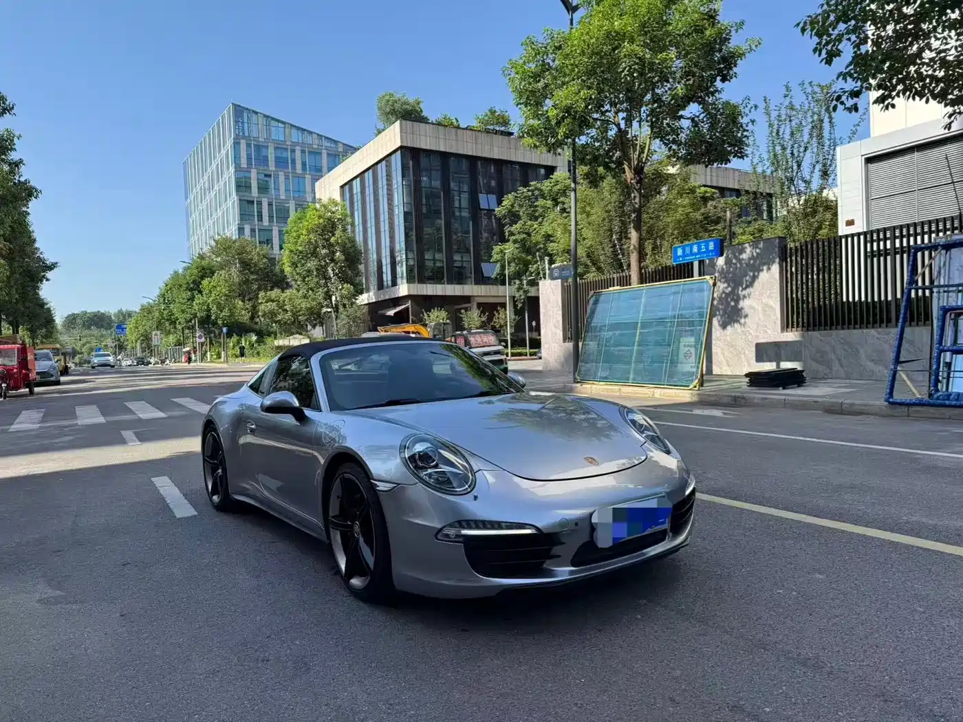 Photo 2 - Porsche 911