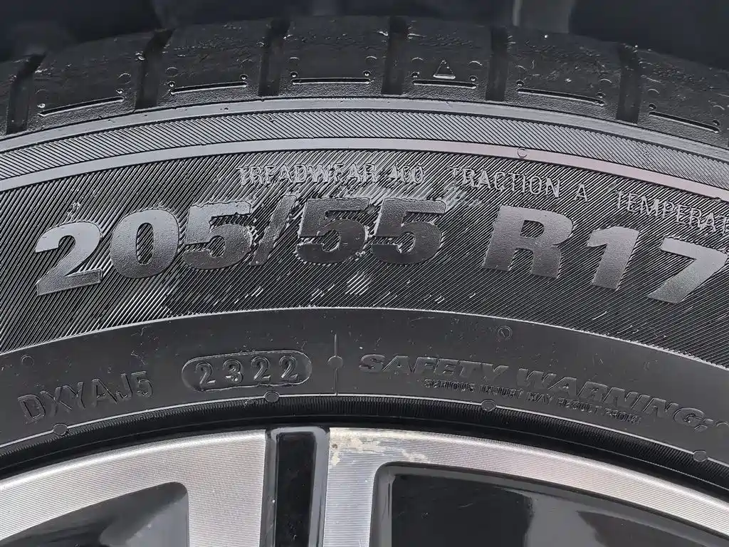 Volkswagen Sagitar 2023 Model Year 280TSI DSG Surpass Edition фото 24