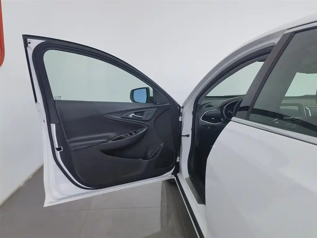 Chevrolet Malibu XL 2016 1.5T Dual-Clutch Ruichi Edition фото 8