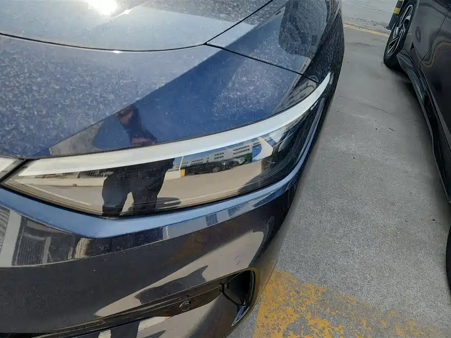 VOLKSWAGEN ID.7 VIZZION