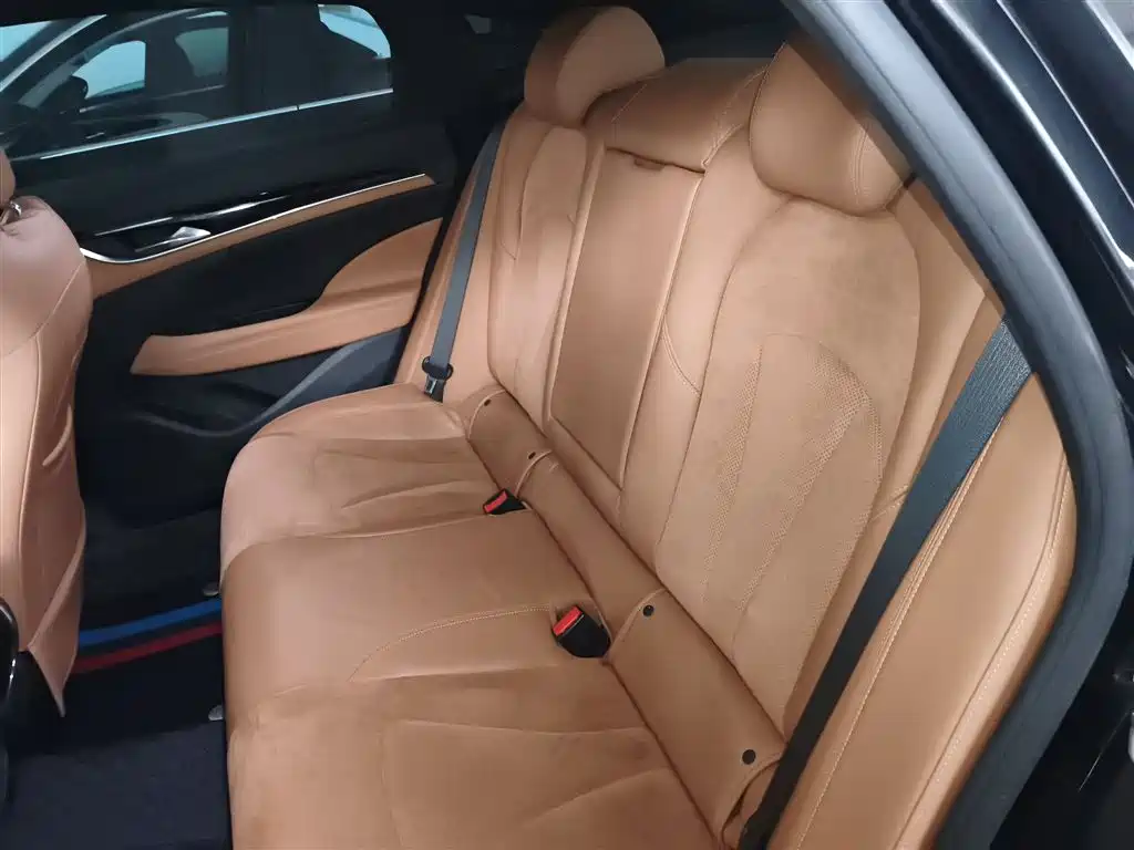 Buick LaCrosse 2018 Model 20T Luxury Edition фото 17