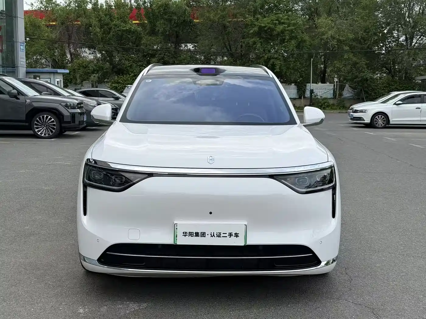AITO Wenjie AITO M8 2025 Extended Range Ultra 53.4kWh 6-Seater фото 2