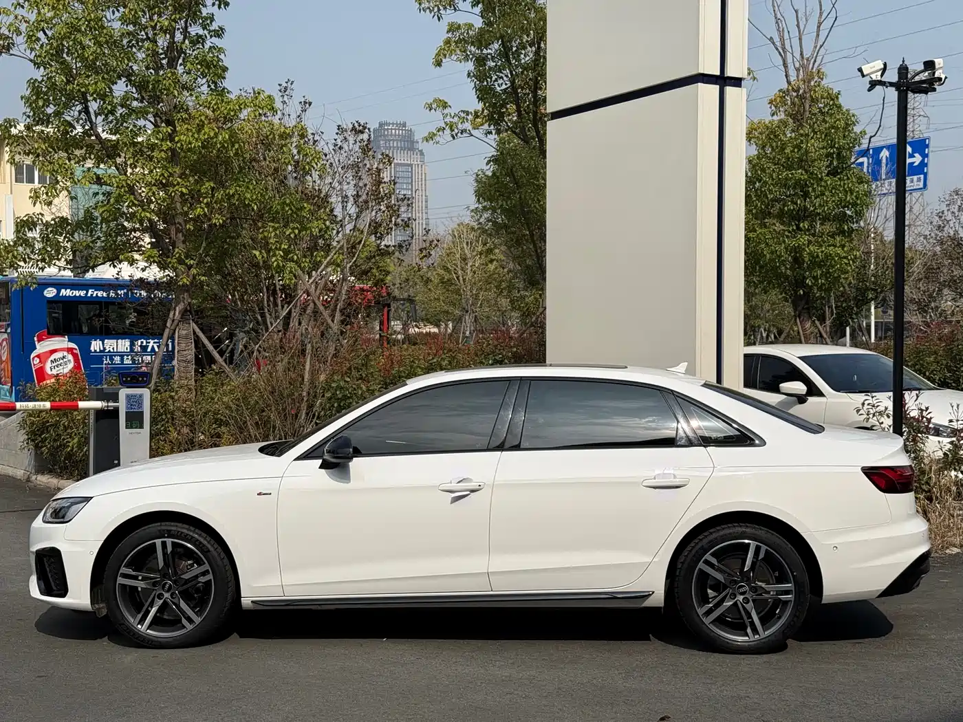 Audi A4L 2022 40 TFSI Luxury Dynamic фото 2
