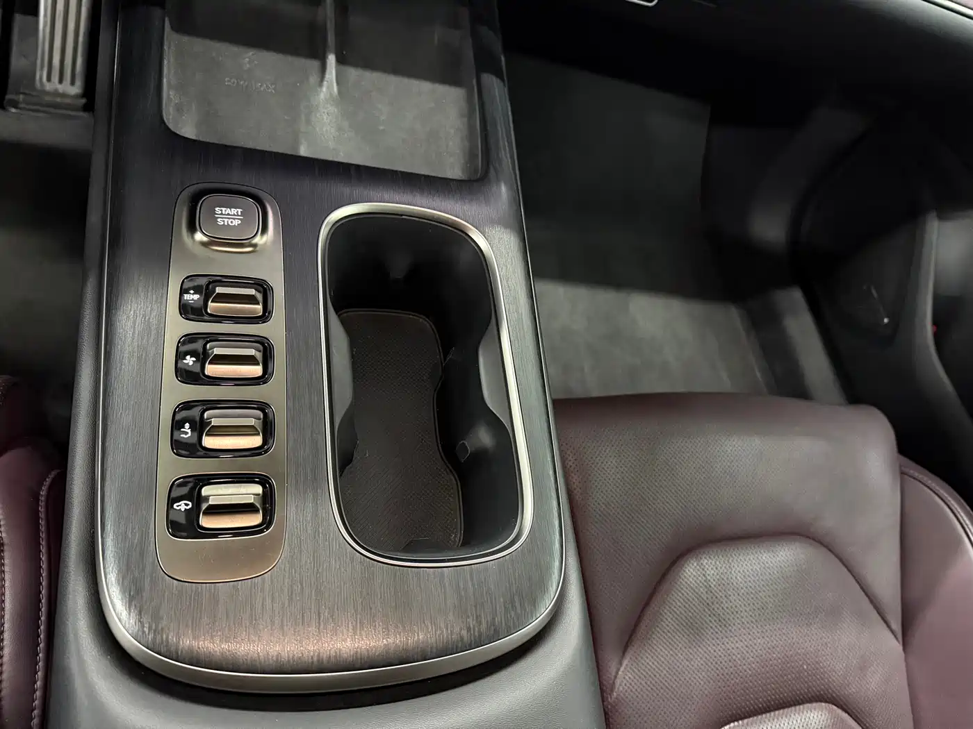 Xiaomi Auto Xiaomi SU7 2024 AWD Extended Range Advanced Smart Driving Max Edition фото 9