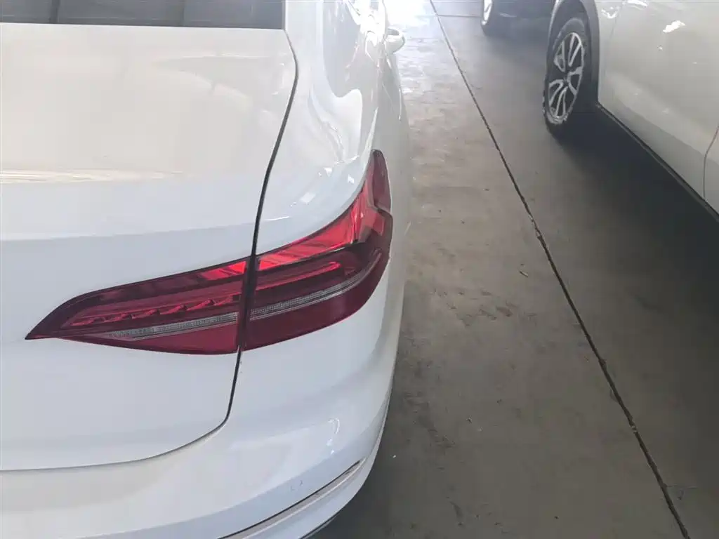 Volkswagen Lavida 2019 1.5L Automatic Comfort Edition China VI фото 8