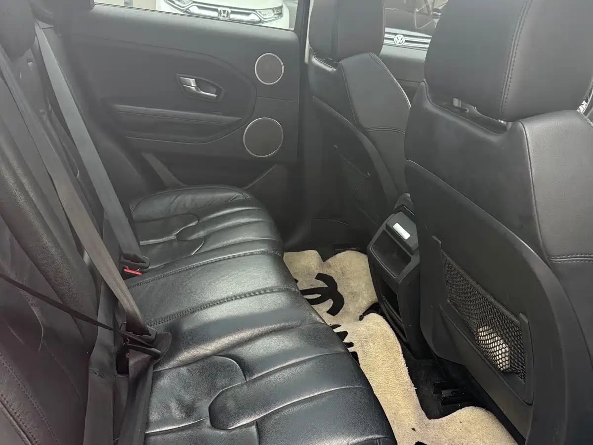 Land Rover Range Rover Evoque (Import) 2014 2014 2.0T 5-door Brilliance Premium