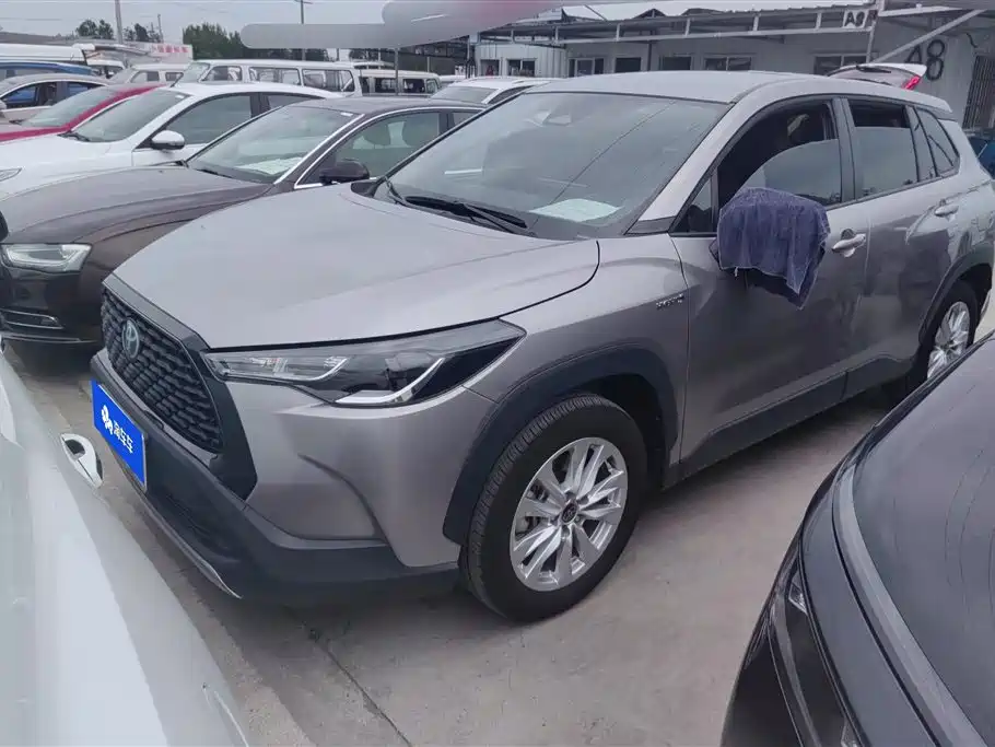 Toyota Corolla Cross 2023 Hybrid 2.0L Pioneer Edition фото 2