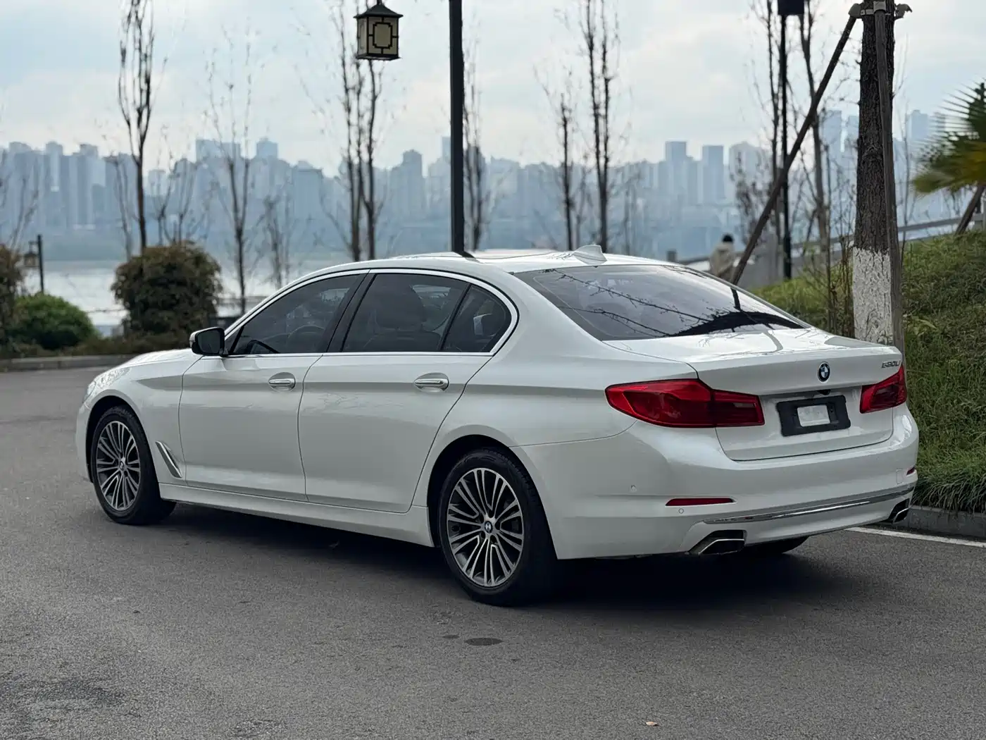 BMW 5 Series 2018 530Li Exclusive Luxury Package фото 4