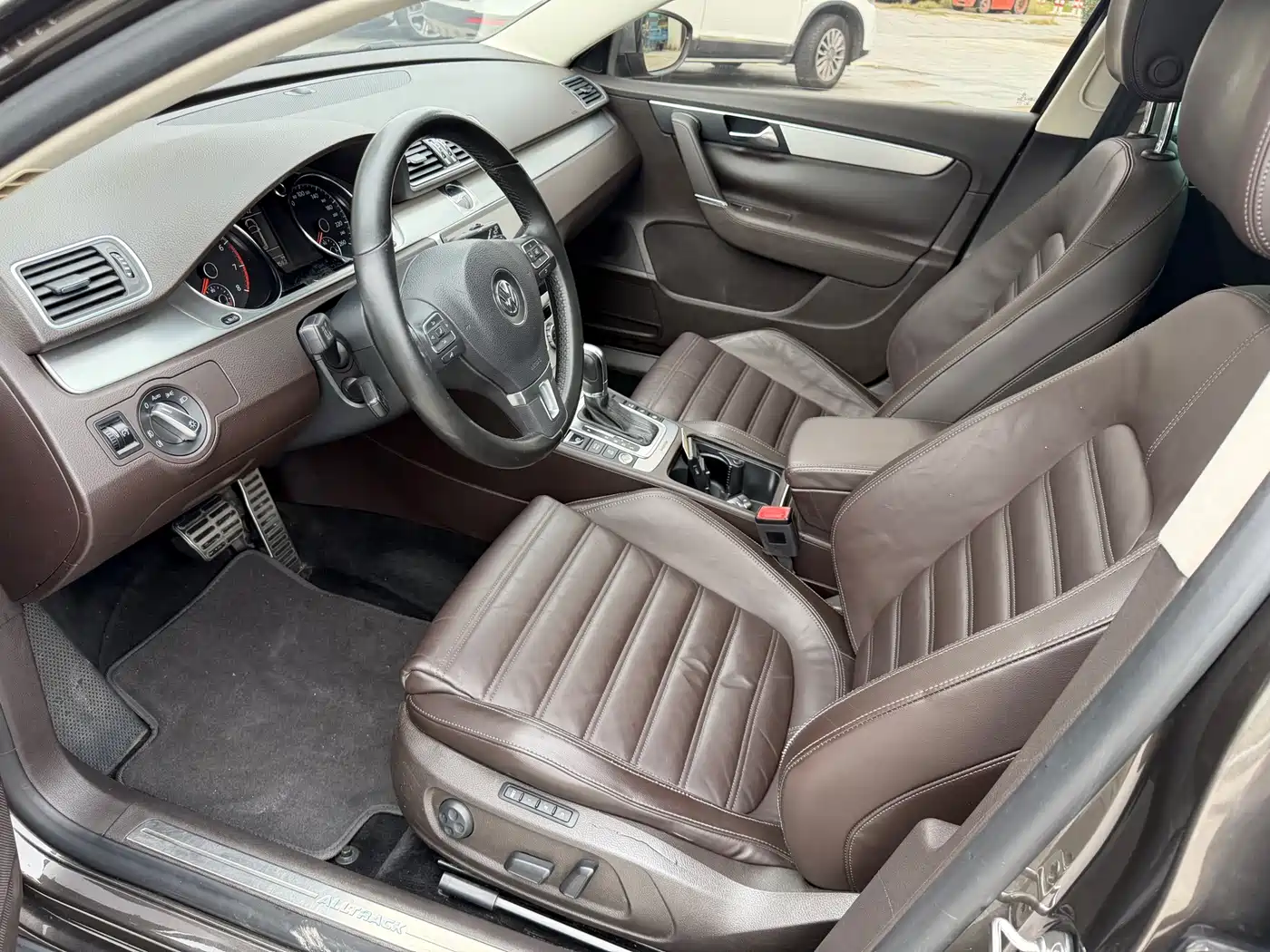 Volkswagen Magotan (Import) 2013 2012 Wagon 2.0TSI 4WD Luxury