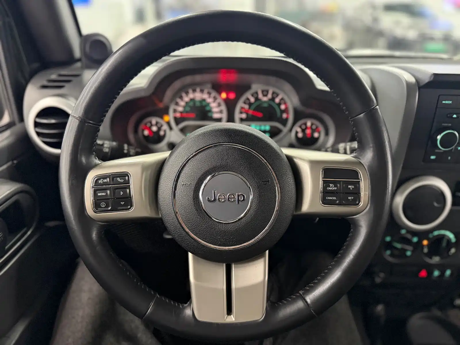 Photo 12 - Jeep Wrangler