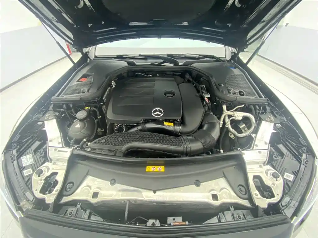 E CLASS