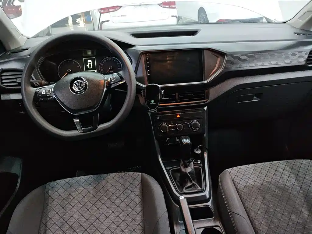 Volkswagen T-Cross 2019 1.5L Automatic Trend Edition фото 10