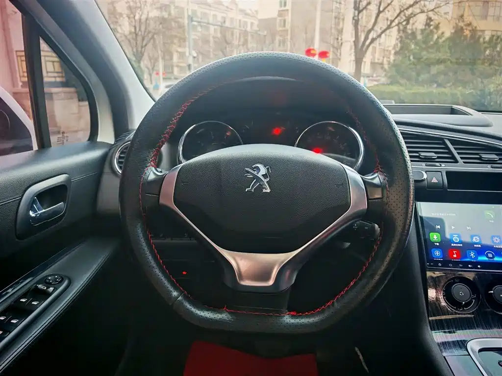 Peugeot 3008 2015 1.6THP Automatic Classic Edition фото 5