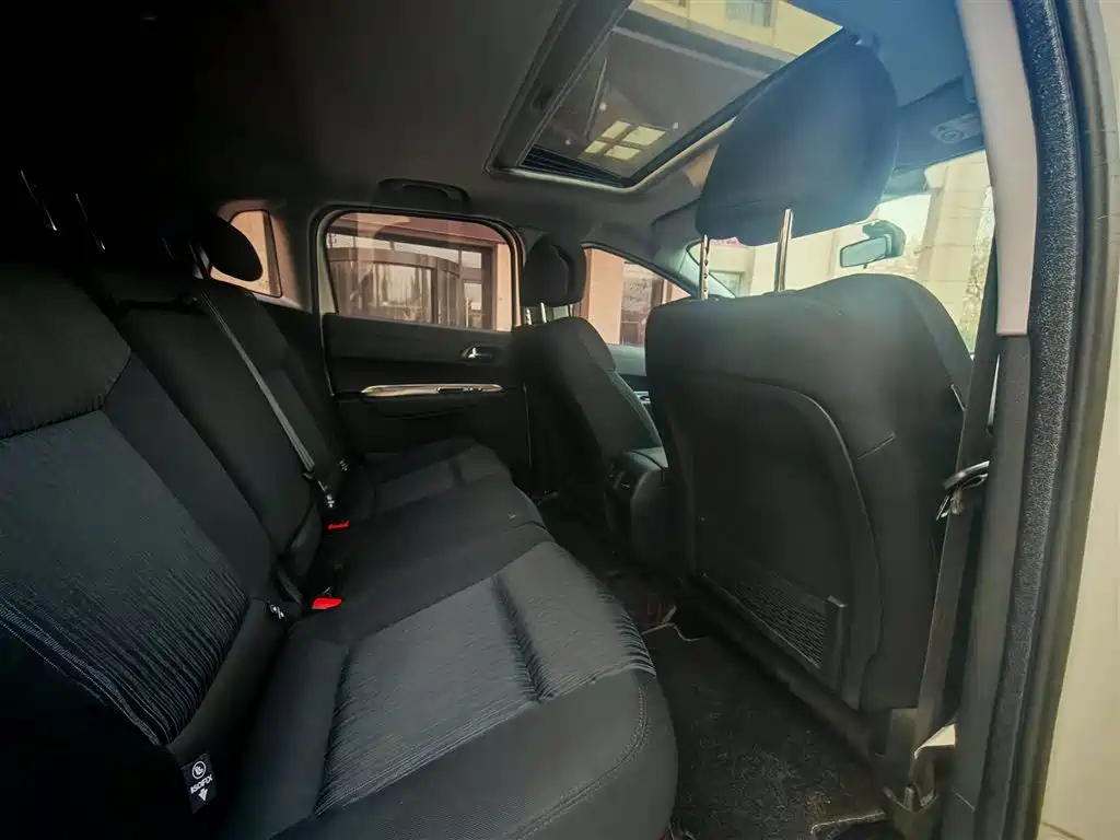 Peugeot 3008 2015 1.6THP Automatic Classic Edition фото 19