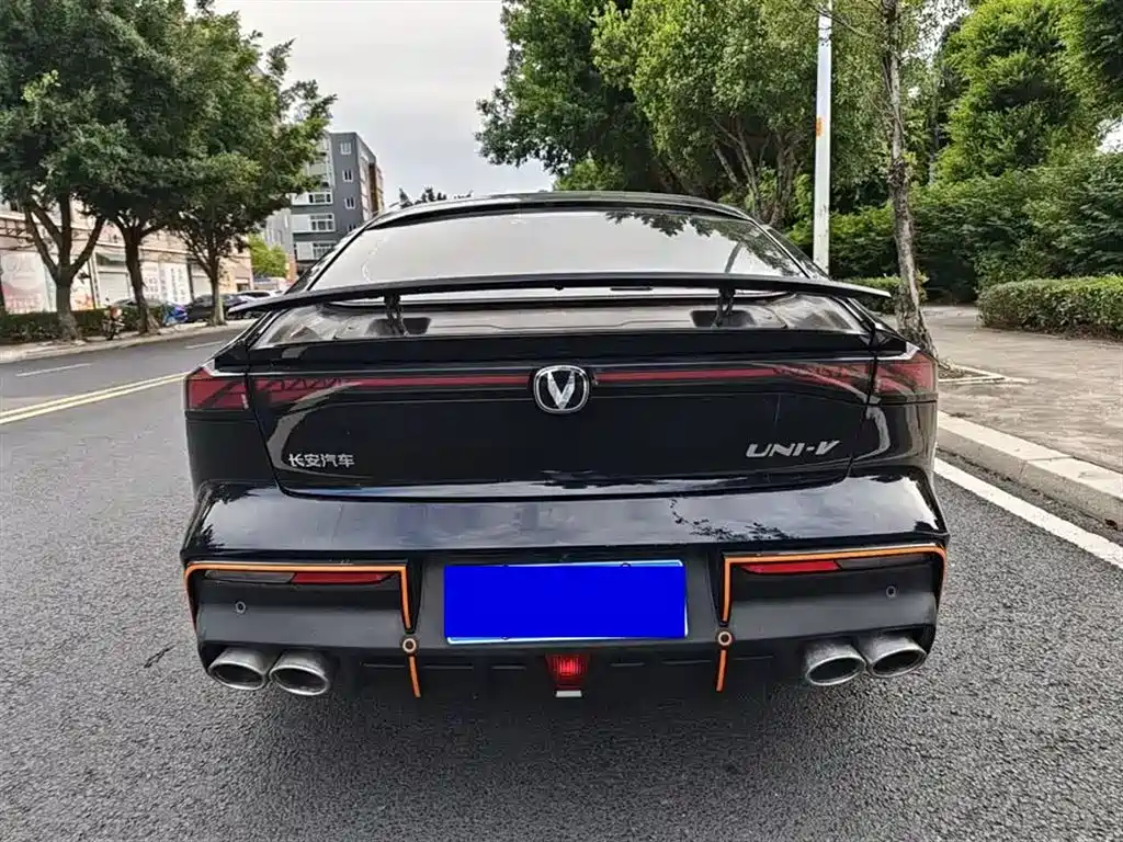 CHANGAN UNI-V