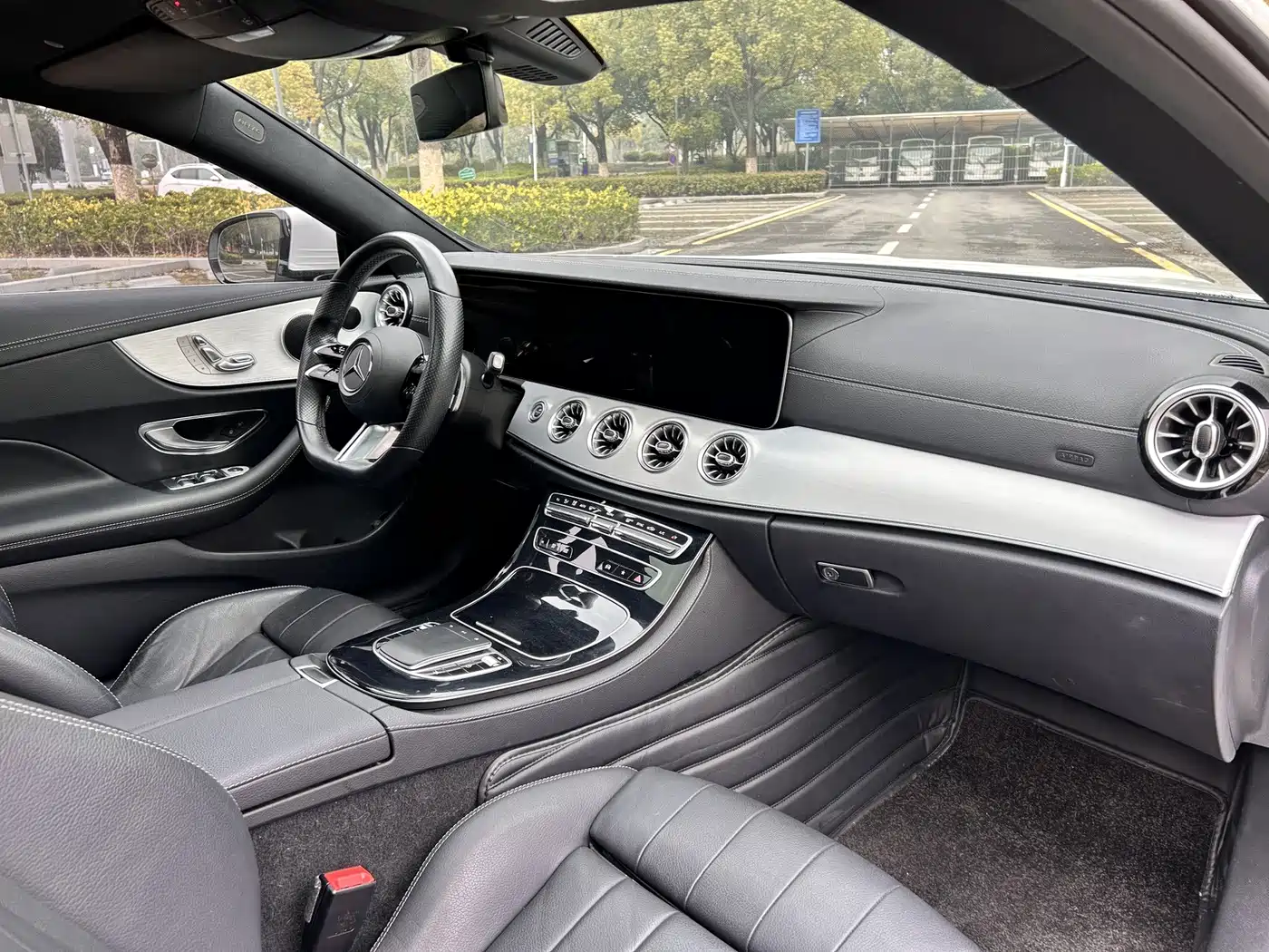 MERCEDES-BENZ E-CLASS (IMPORTED)