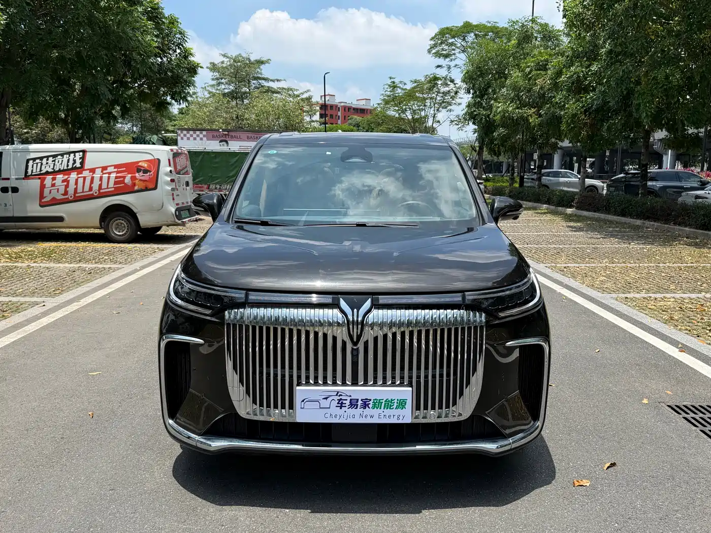 Voyah Auto Voyah Dreamer 2025 PHEV AWD Flagship Kunpeng Edition фото 8