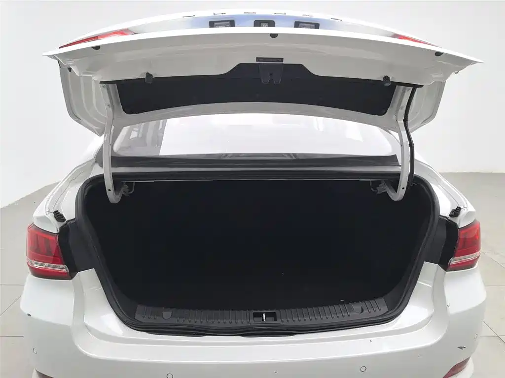 BAIC Senova D50 2020 2018 1.5L CVT Luxury Smart Drive Edition