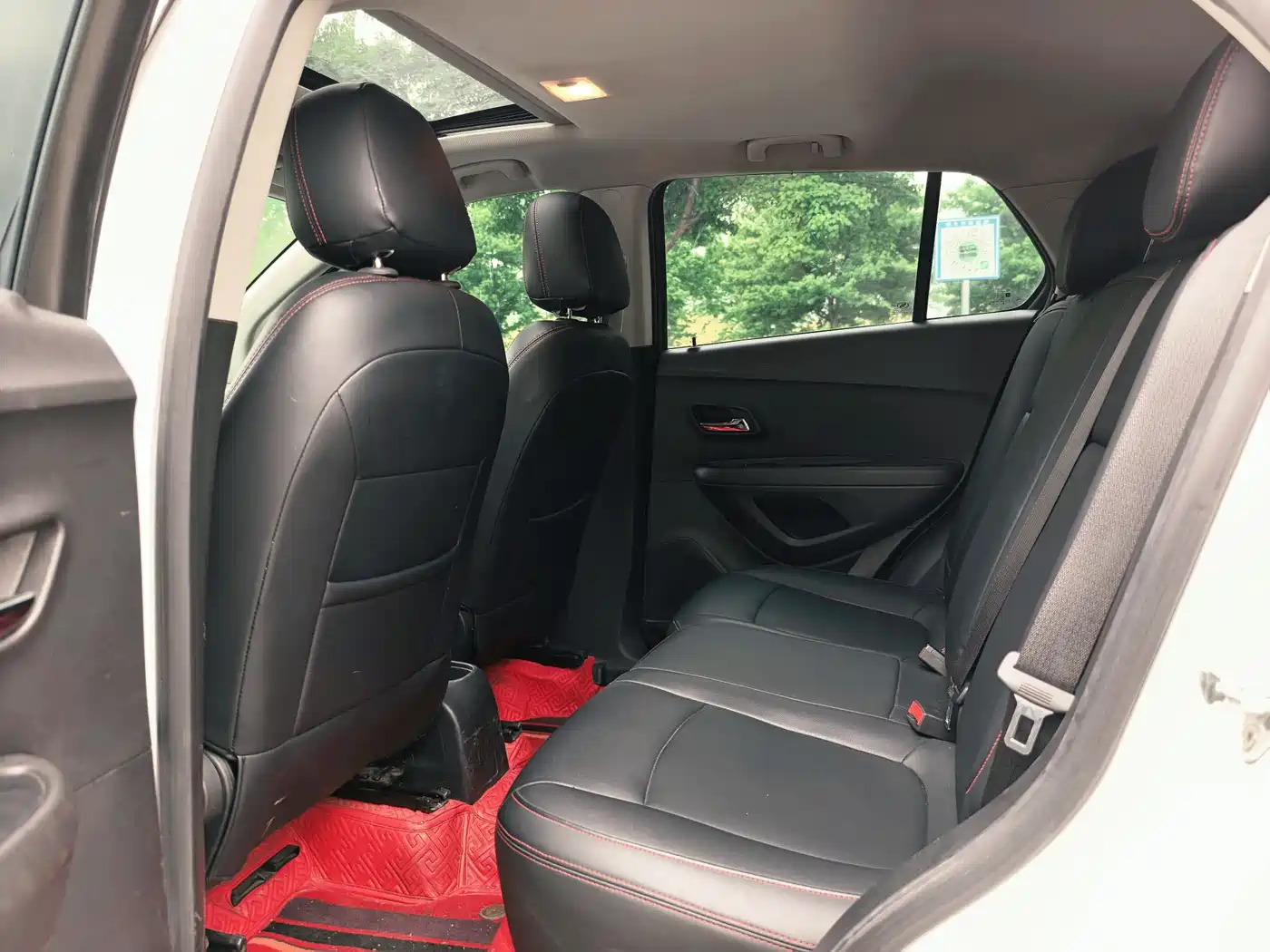Chevrolet Trax 2016 1.4T Automatic 2WD Comfort Sunroof Edition фото 14