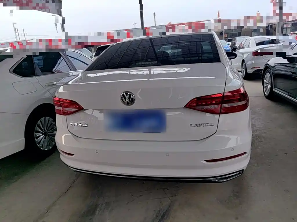 Фото 6 - Volkswagen Lavida