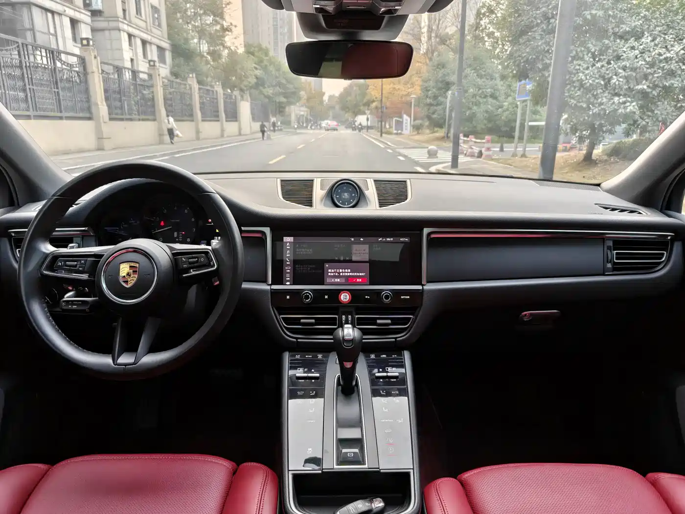 Porsche Macan 2023 Macan 2.0T фото 16