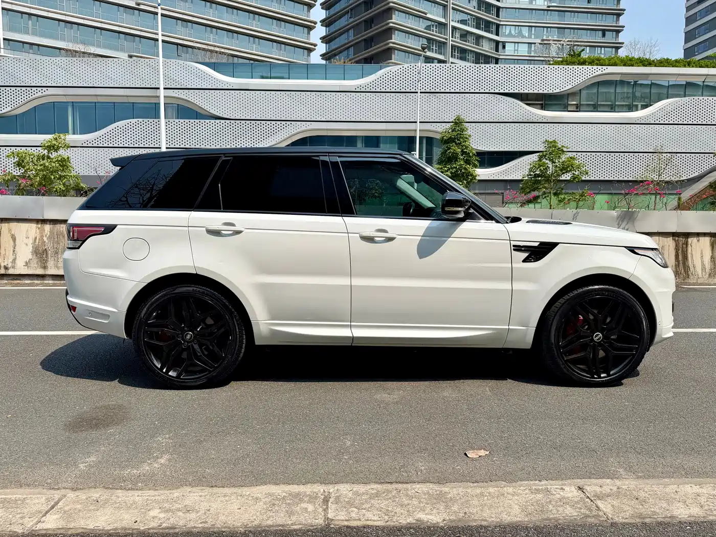 Land Rover Range Rover Sport 2017 3.0 SC V6 Genesis Edition DYNAMIC фото 7