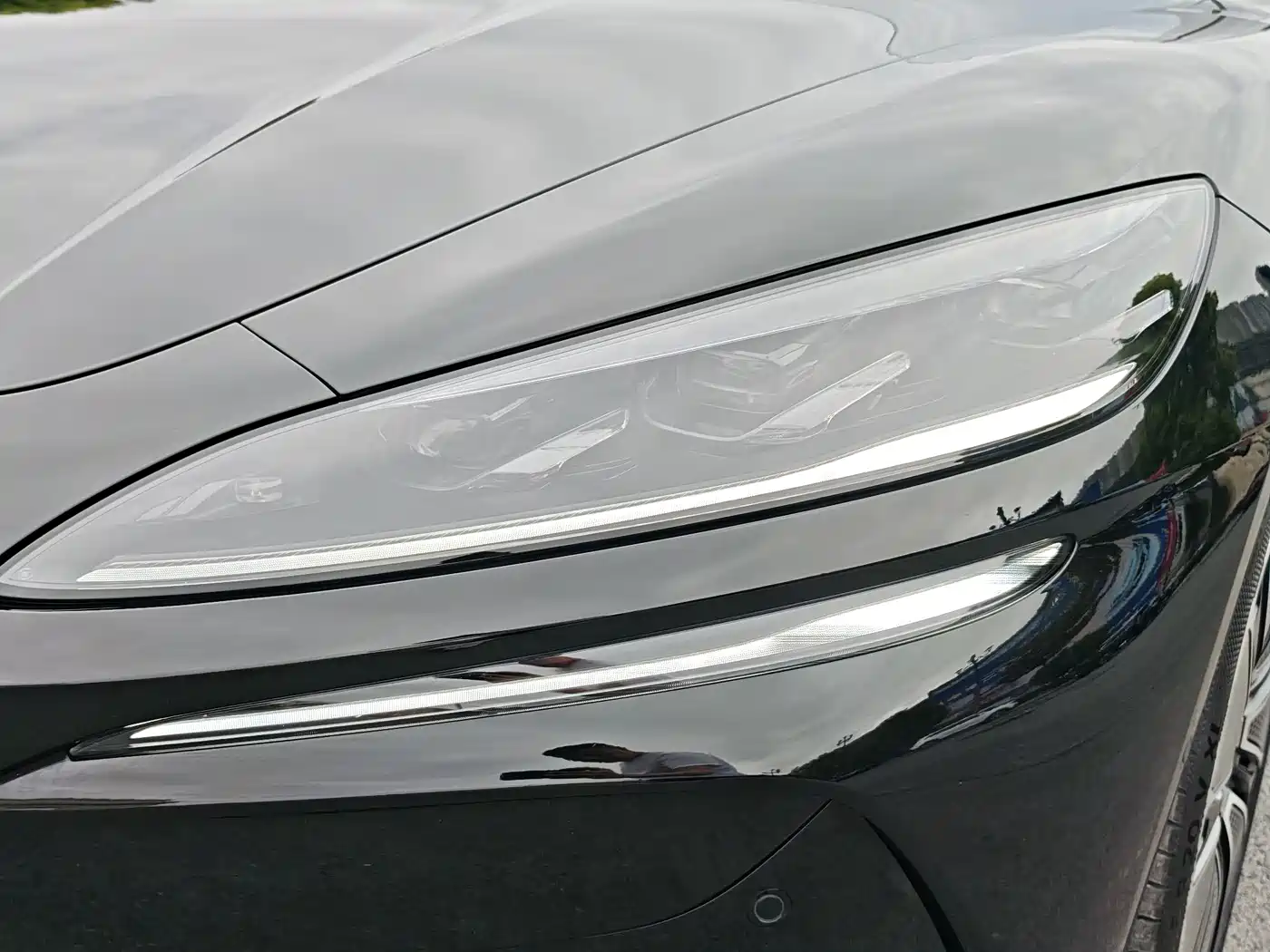 Denza Z9GT 2024 Model 1100 AWD Max Edition фото 4