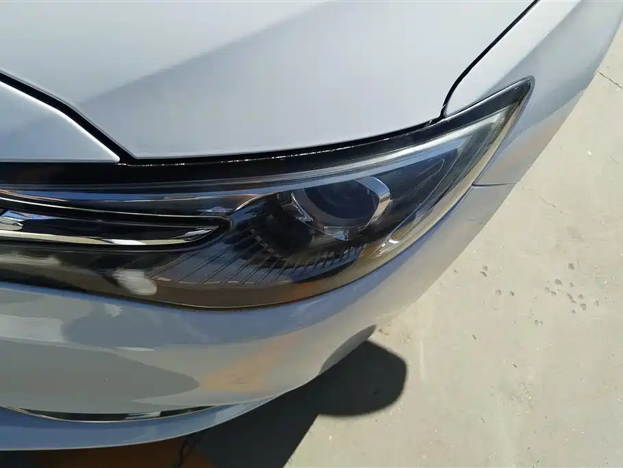 Buick Excelle 2018 15T Manual Elite (China V) фото 5