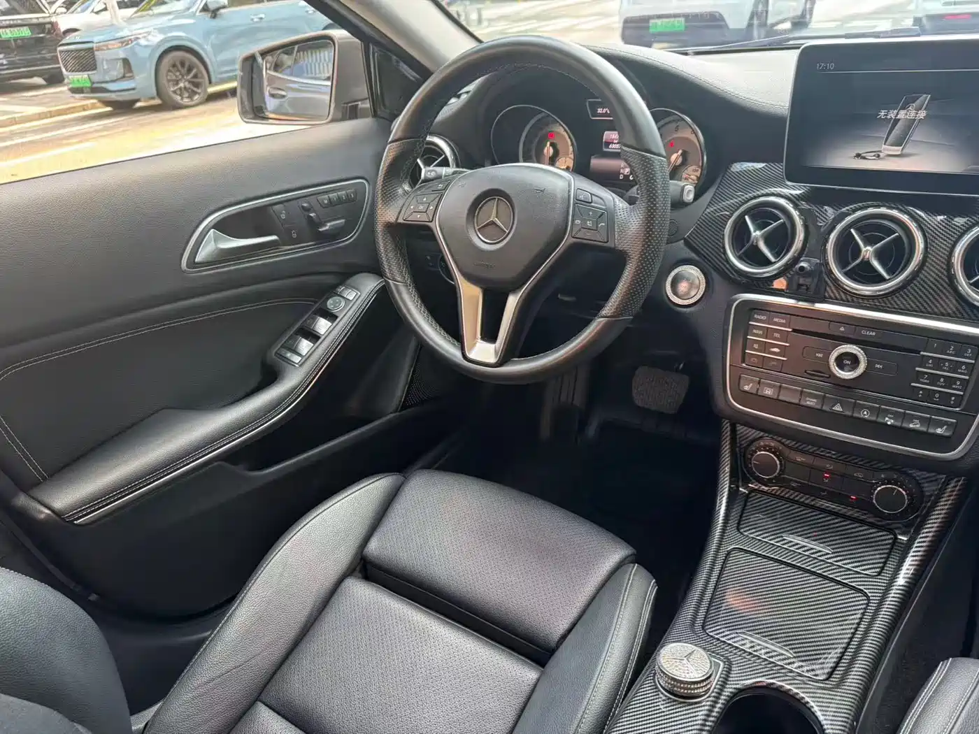 Mercedes-Benz GLA 2016 GLA 220 4MATIC Fashion фото 16