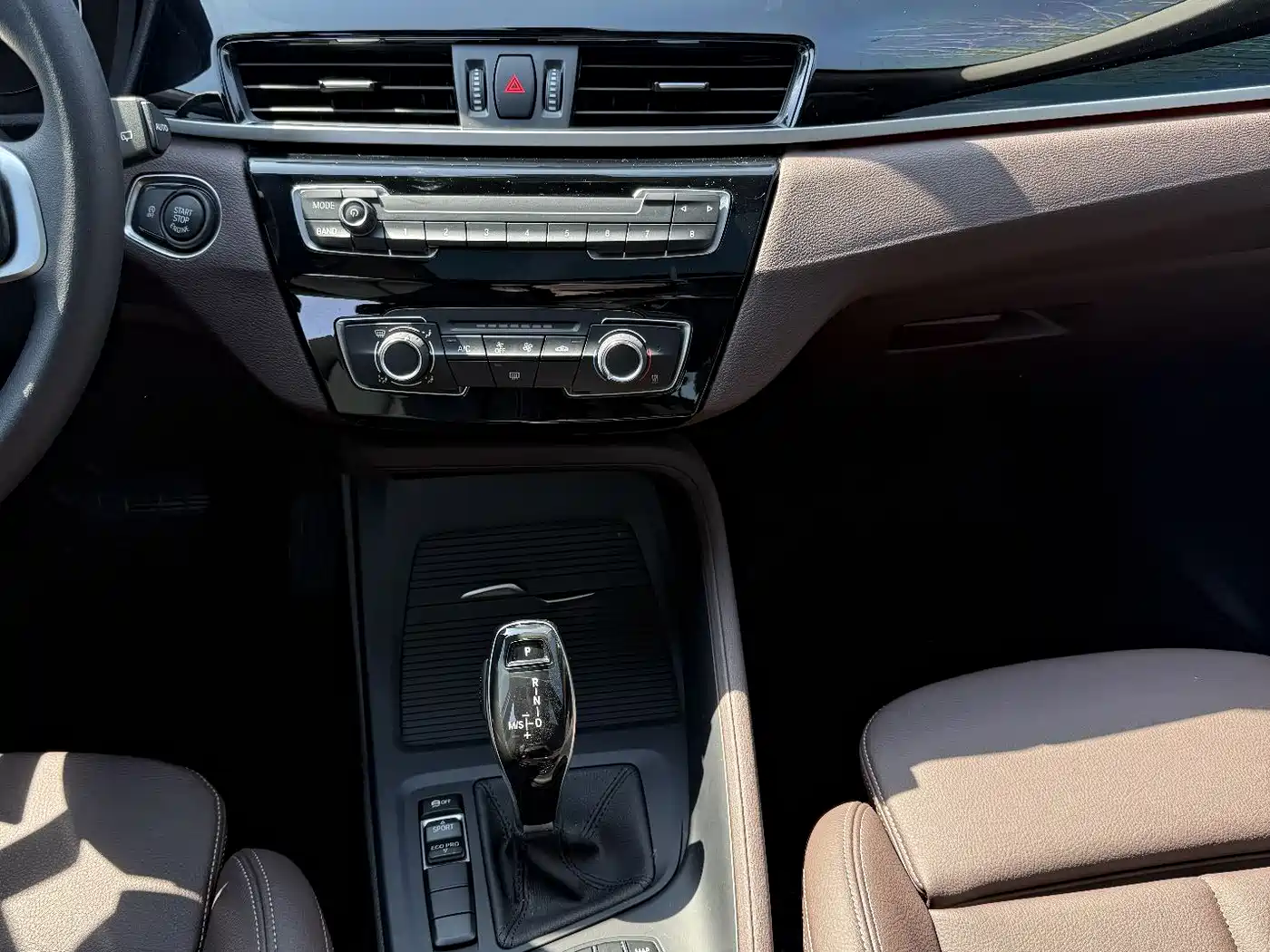 BMW X1 2022 sDrive20Li Fashion фото 12