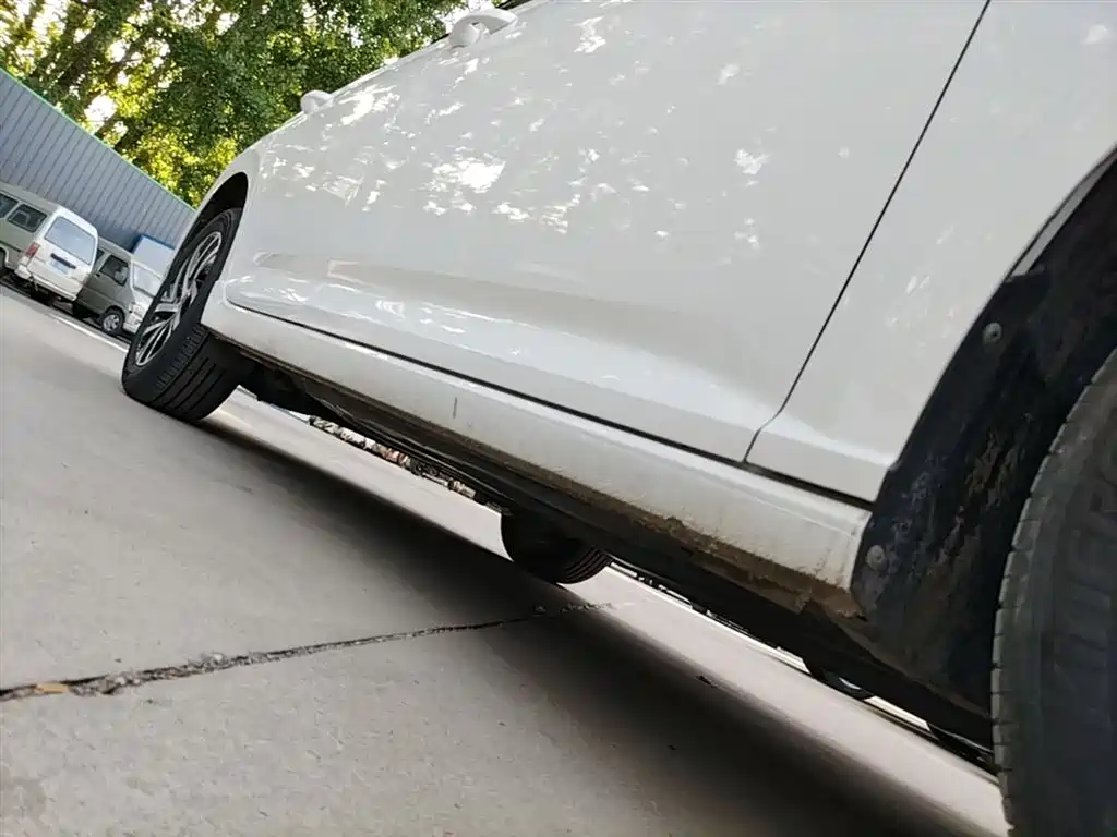Volkswagen Lavida 2022 1.5L Auto Comfort Edition фото 21
