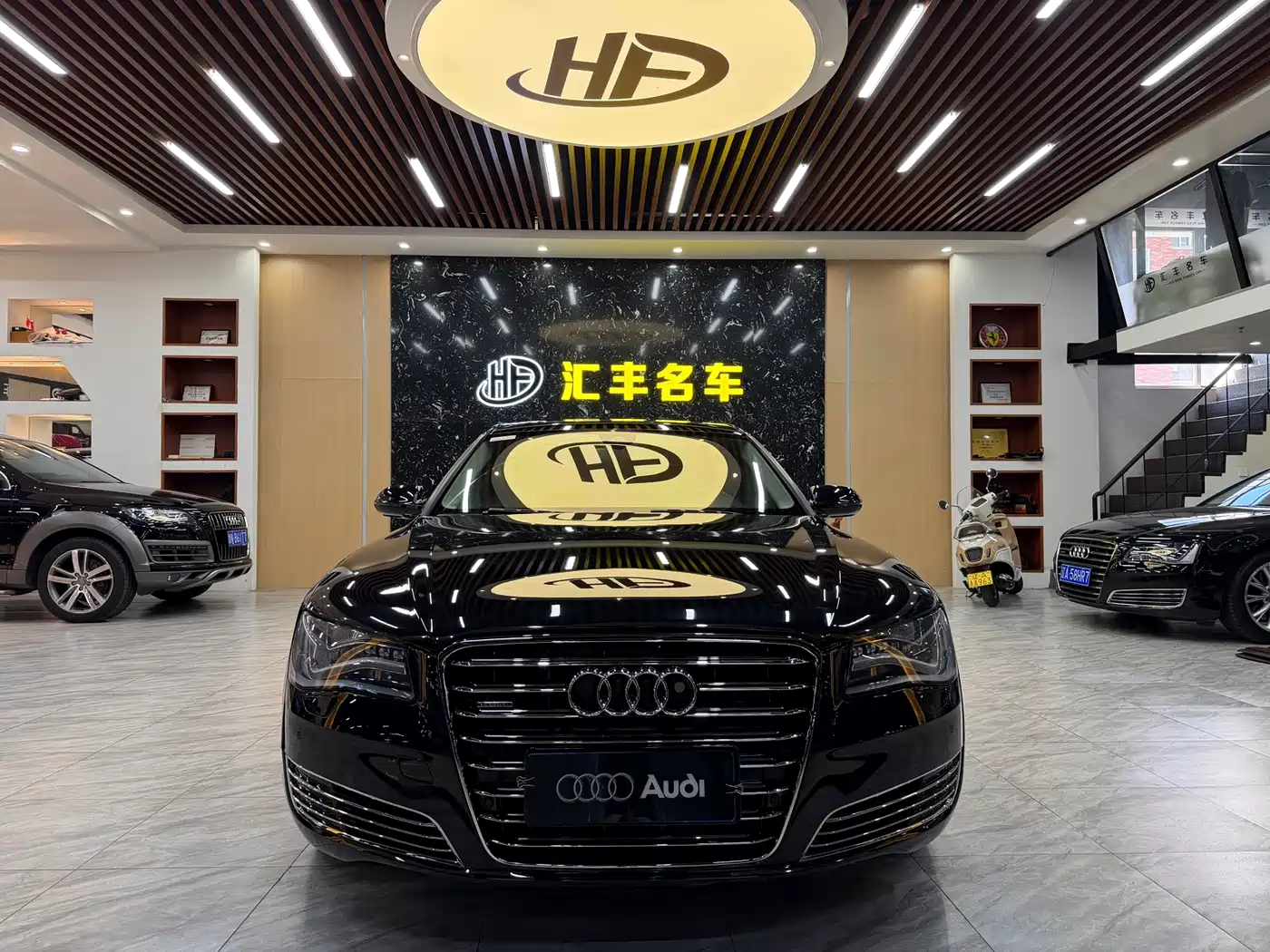 Audi A8 2013 A8L 55 TFSI quattro Premium фото 2