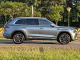 Фото 28 - Geely Monjaro