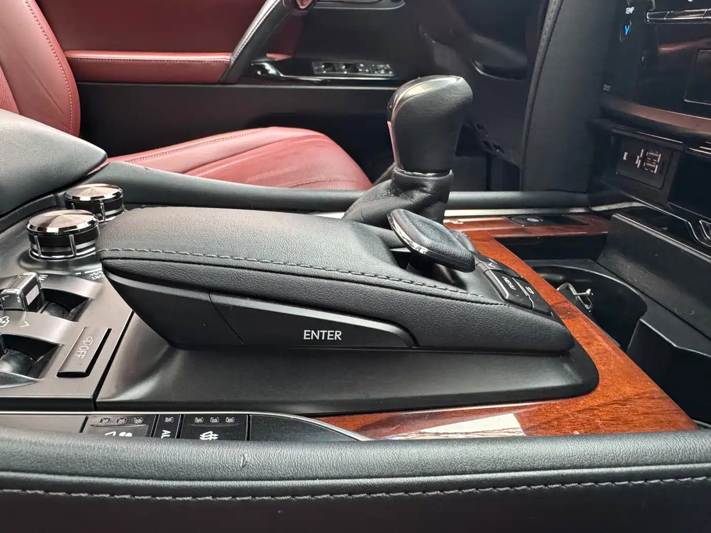 Lexus LX 2017 570 Prestige Luxury фото 20