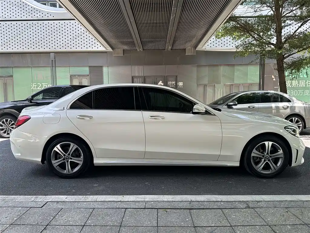 Mercedes-Benz C-Class 2019 Facelift C 260 L Sport фото 10