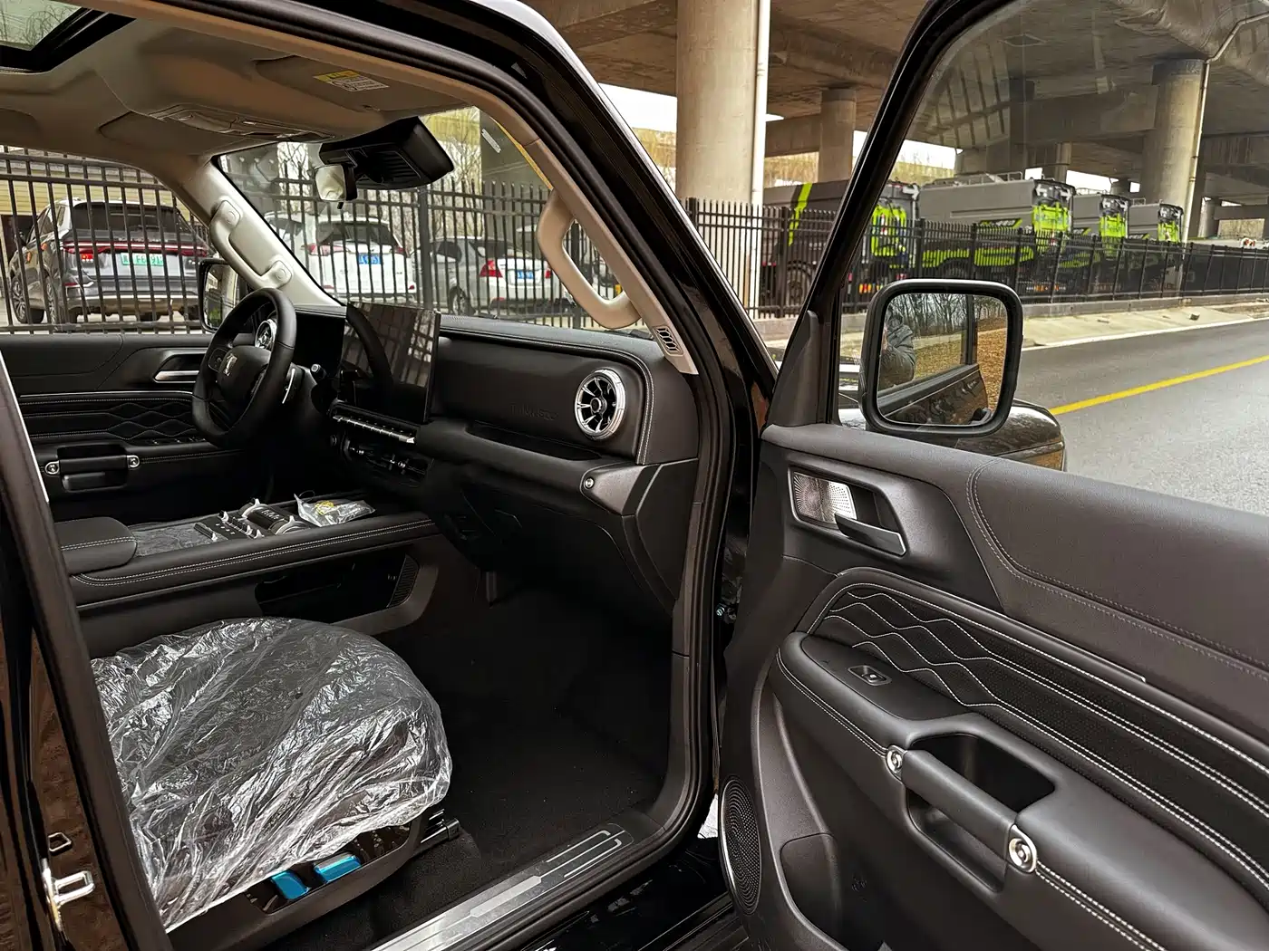 TANK TANK 300 NEW ENERGY