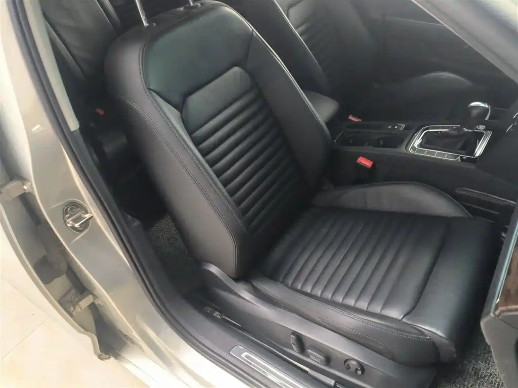 Volkswagen Magotan 2019 330TSI DSG Leading China VI фото 25
