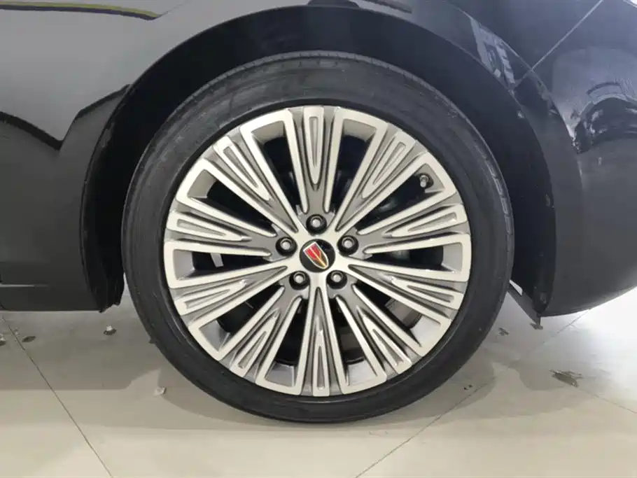 Hongqi H5 2022 Classic Facelift 1.5T DCT Flag Rhythm Edition фото 6