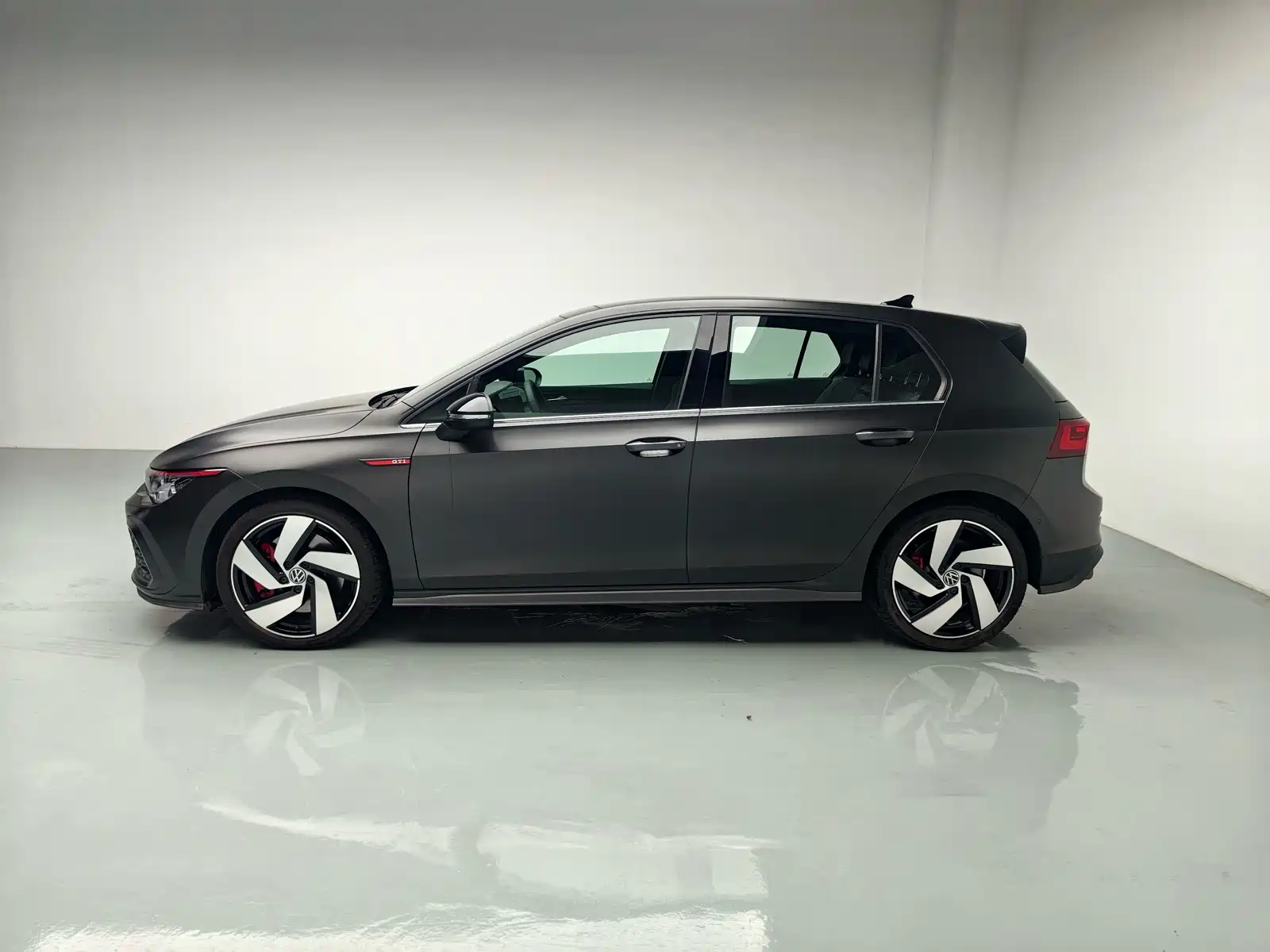 صورة 7 - Volkswagen Golf GTI