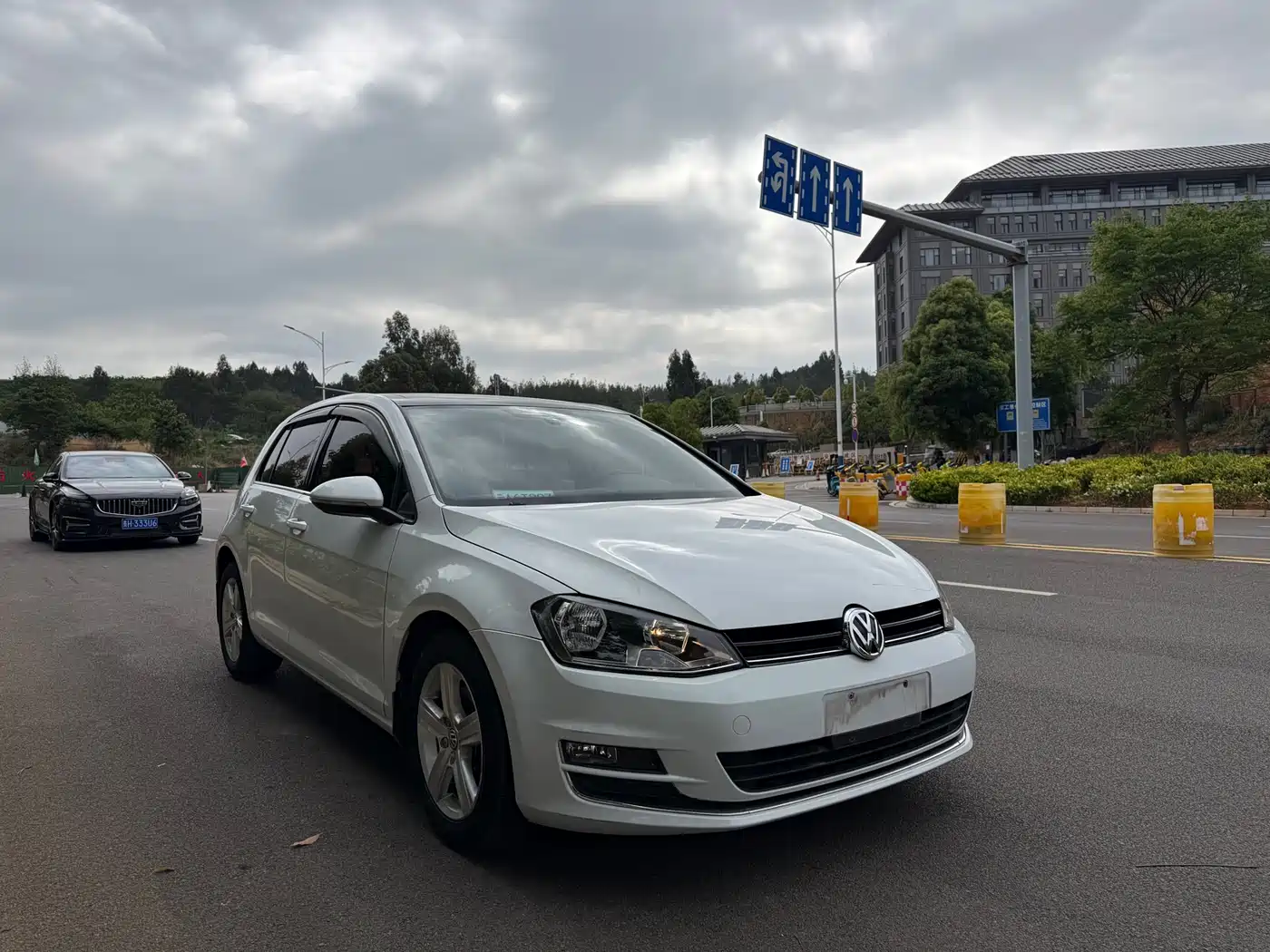 Volkswagen Golf 2014 1.4TSI Automatic Luxury фото 3