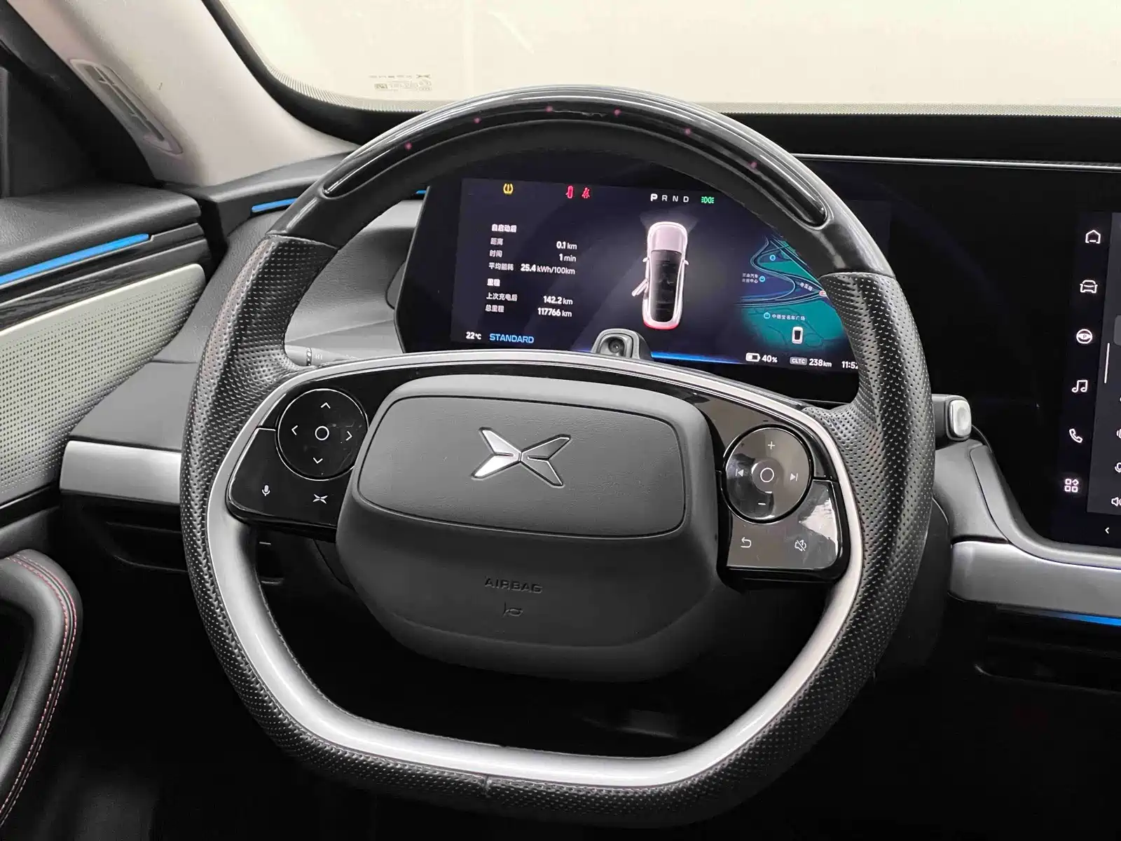 Фото 20 - XPeng P7