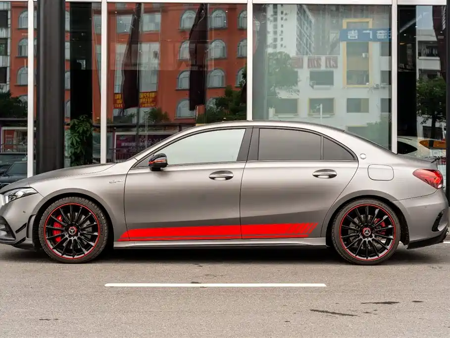 Mercedes-Benz A-Class AMG 2022 Model AMG A 35 L 4MATIC Blazing Night Special Edition фото 4