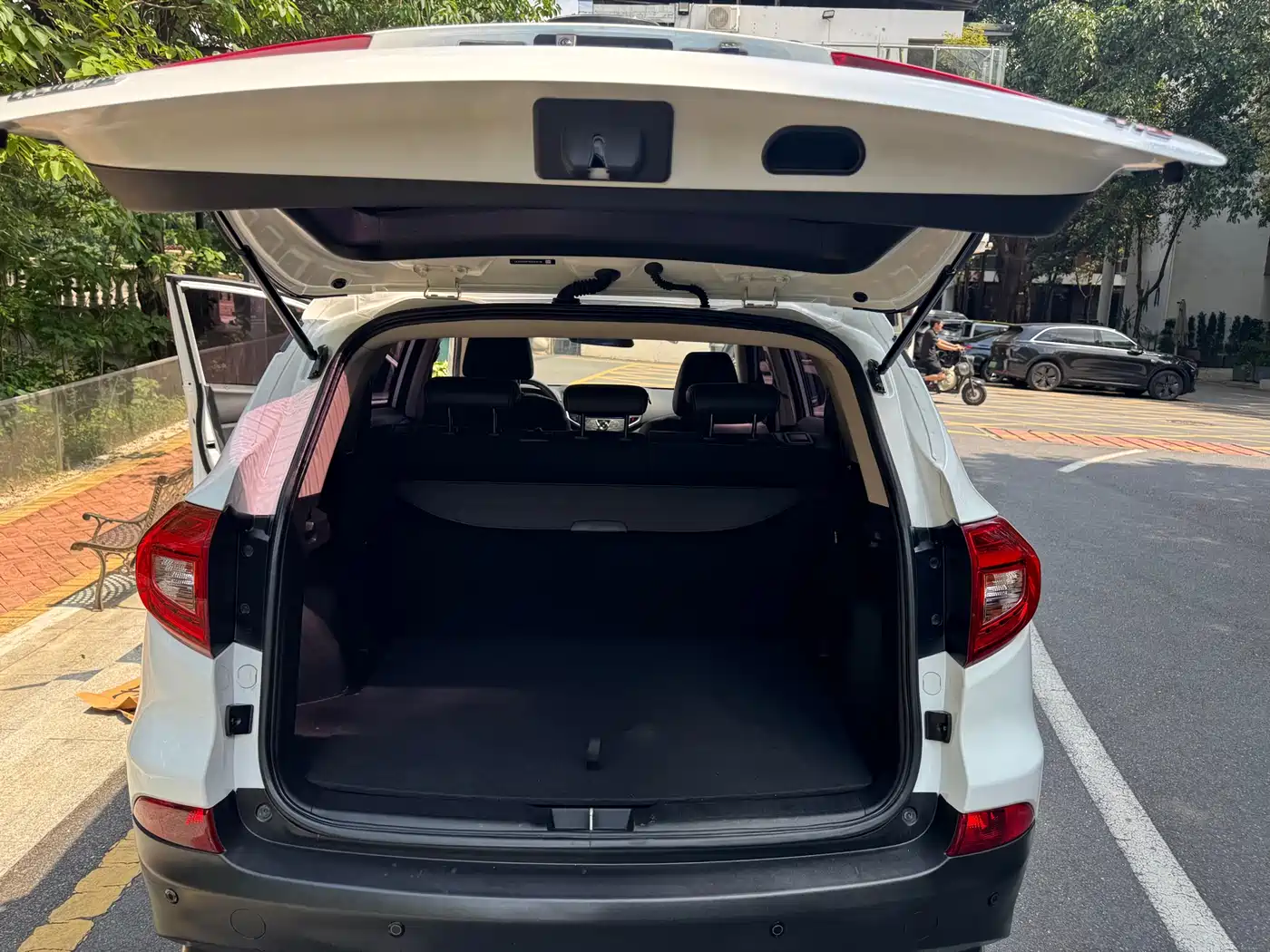 BYD Song 2016 Ultimate Edition 1.5TID Automatic Elite фото 18
