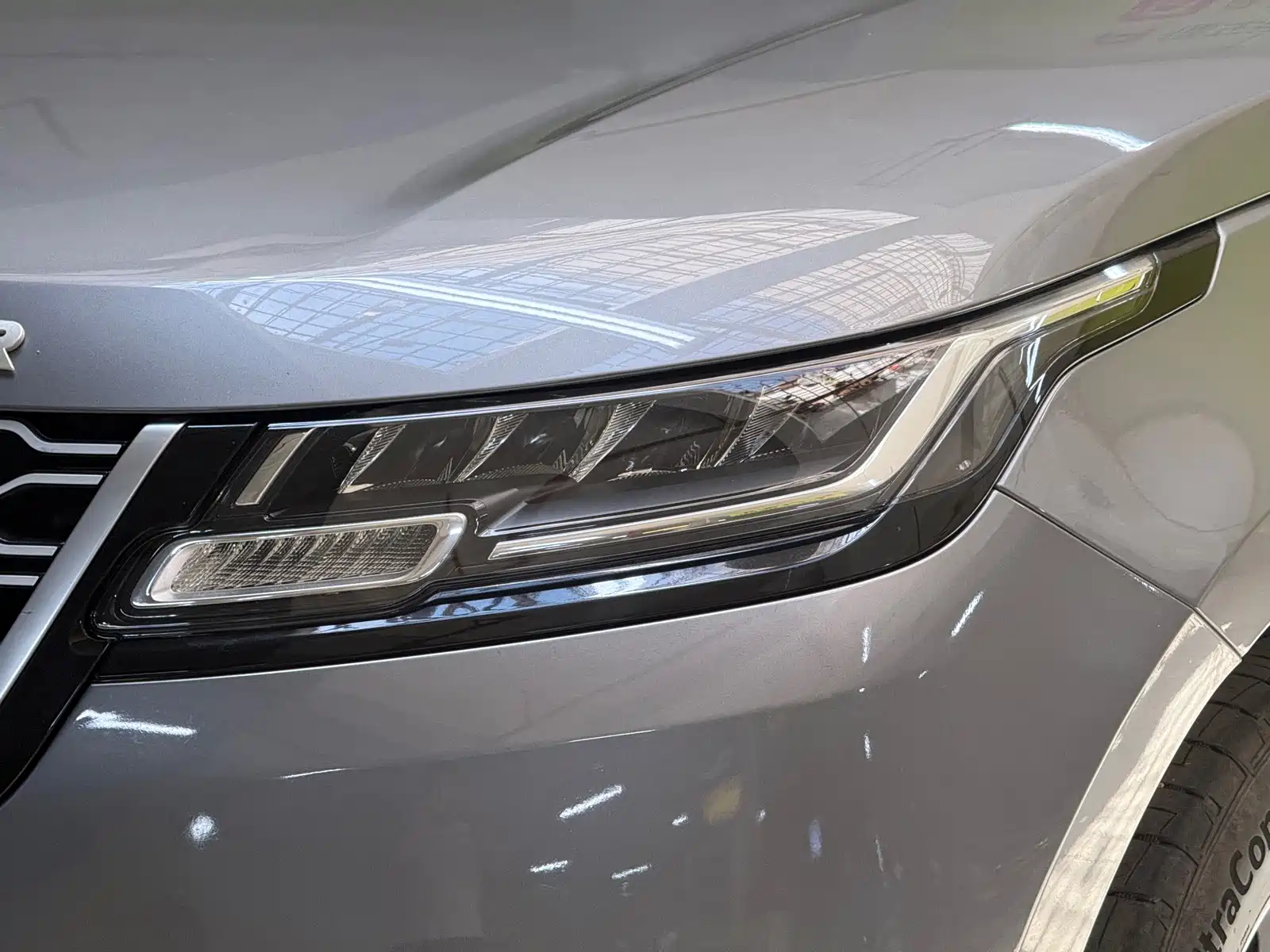 Фото 3 - Land Rover Range Rover Velar